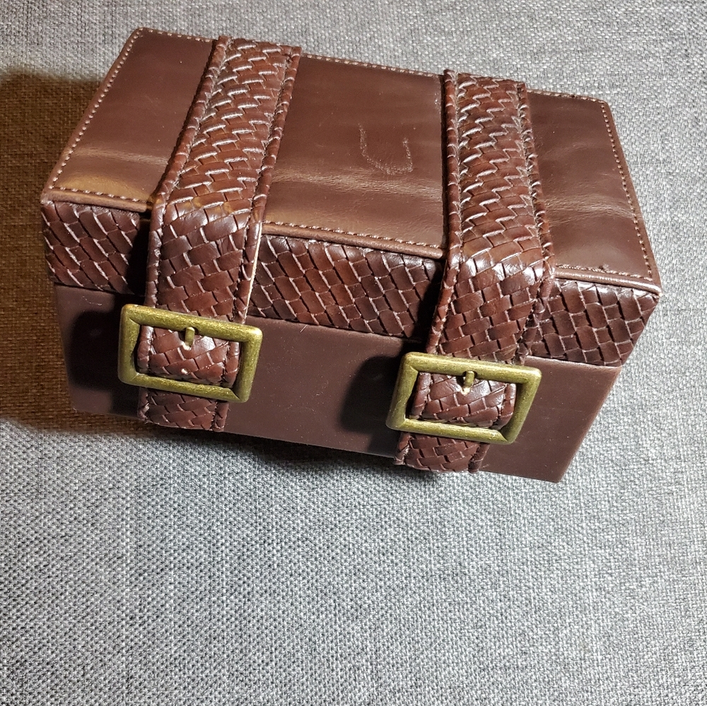 Joshua and Son's Leather Watch Travel Case